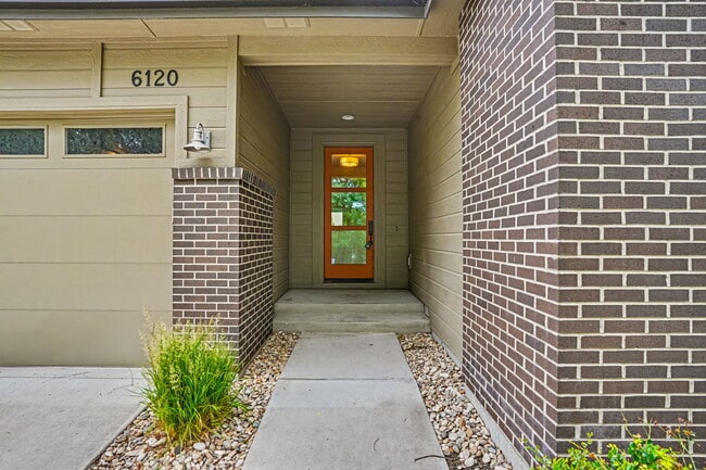 Photo - 6120 N Hacienda Ave