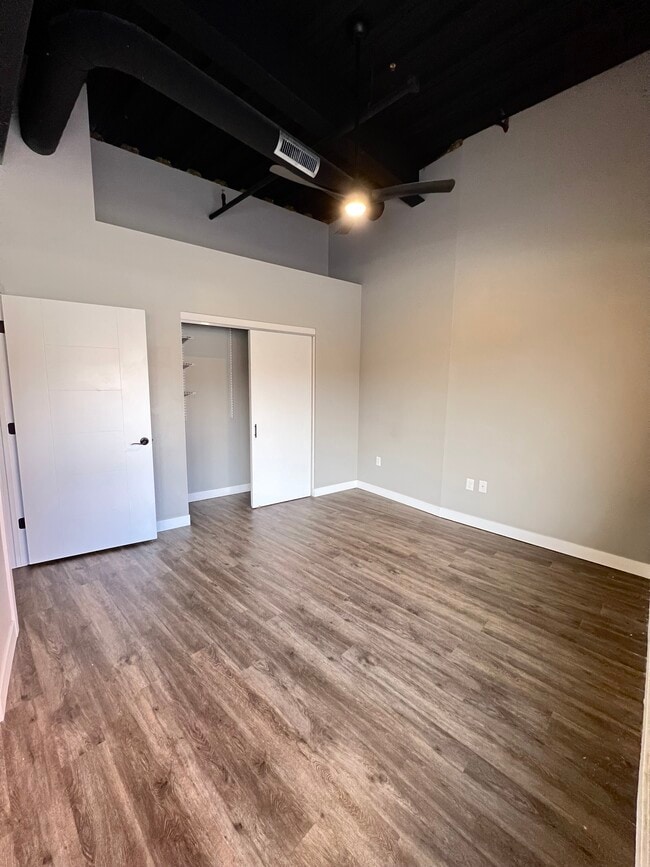 Photo - Mall Plaza Lofts