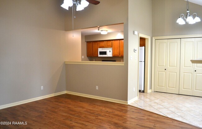 Photo - 319 Artisan Rd Unit D