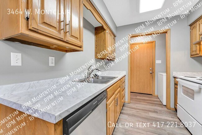 SW SPRINGFIELD 2BEDROMM/2BATH DUPLEX