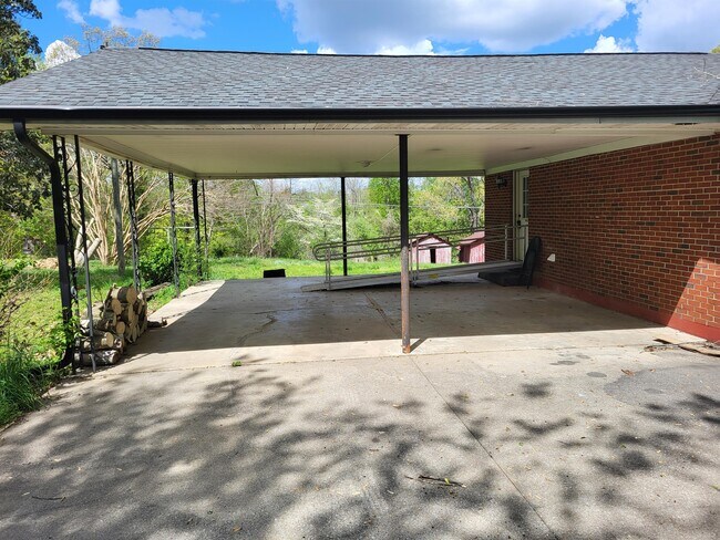 Photo - 561 Skyview Cir