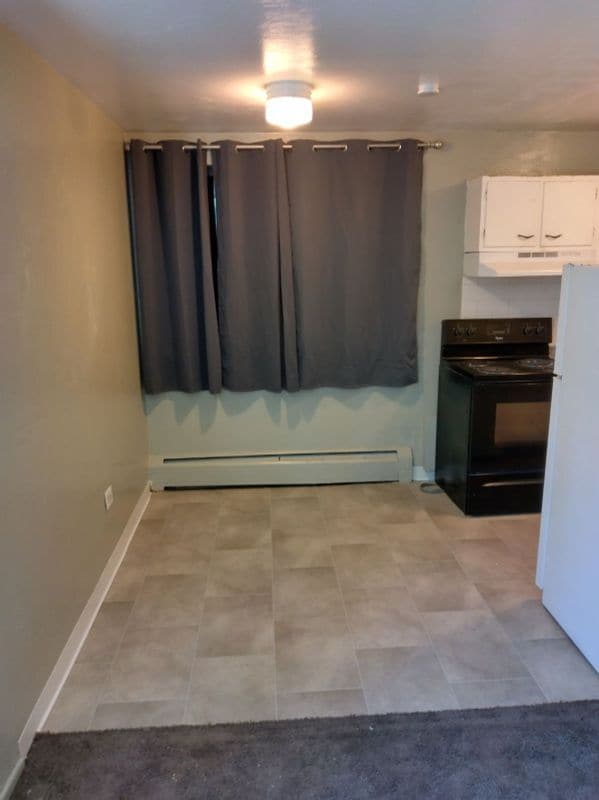 Photo - 1994 Elmira St