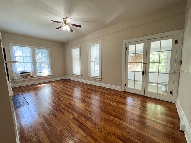 Photo - 318 NE 2nd Ave Unit 5