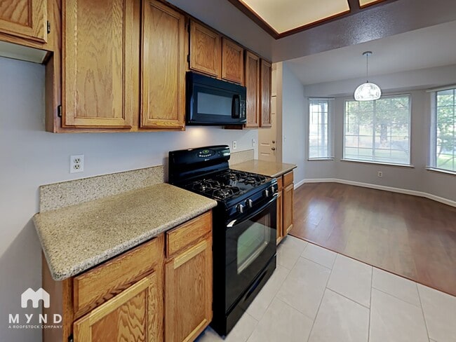 Photo - 1286 Bell Ave