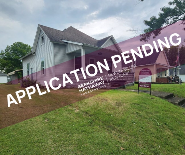 Building Photo - 2 Bedroom House in Clinton, In