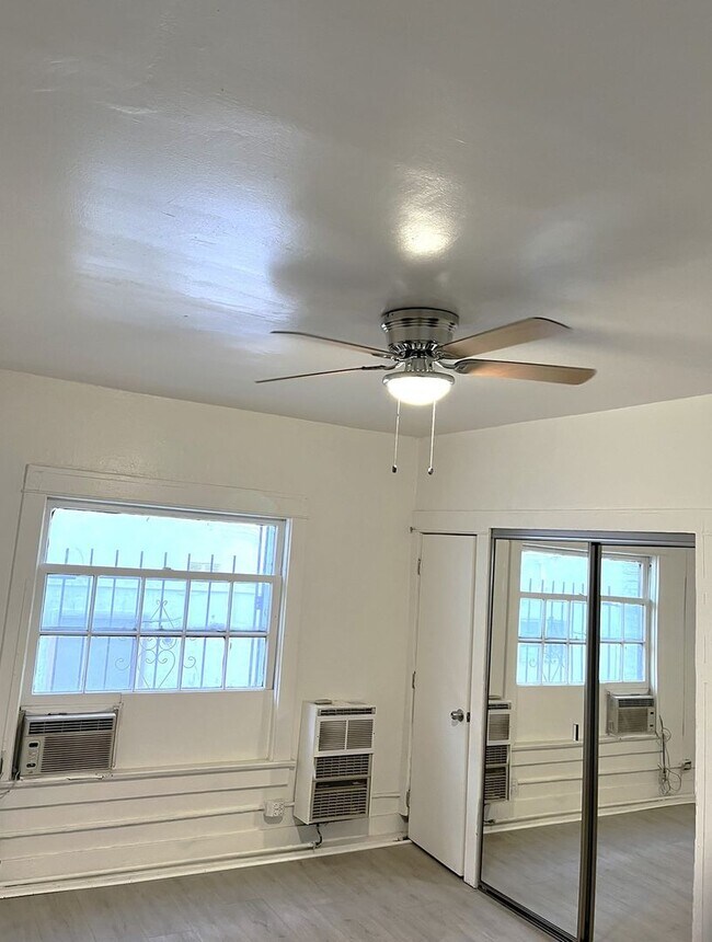 Photo - 1984 Park Grove Ave