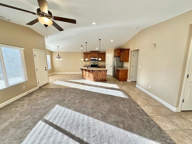 Photo - Beautiful 3 Bedroom Home!