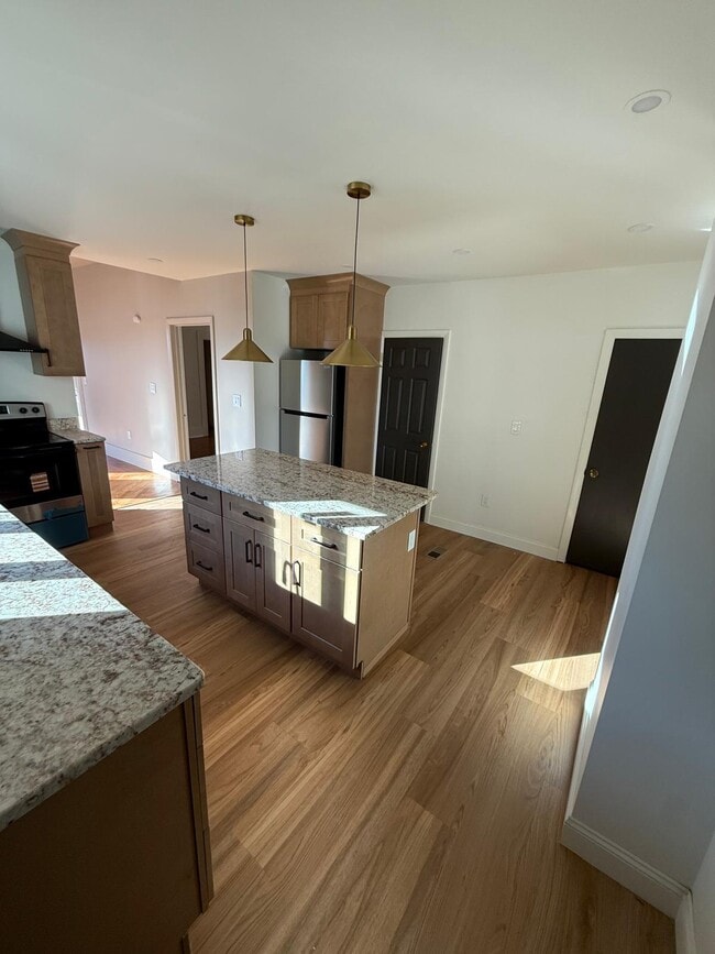 Photo - 62 Locust St Unit 1