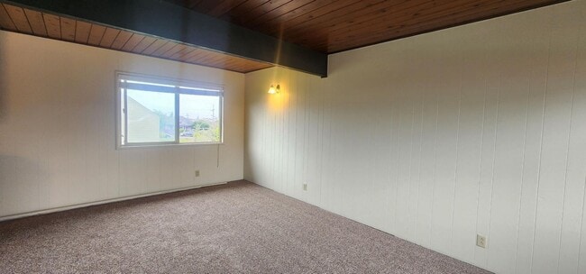 Photo - Upgraded Duplex in Eureka!