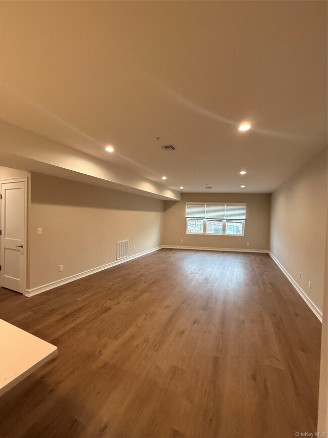 Photo - 122 Greenwich Ave Unit 201