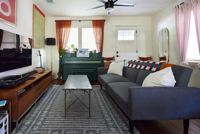 Photo - 4704 Bandera Rd