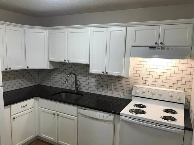 23 Erick Rd Unit 5