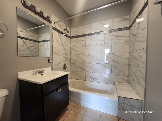 Photo - 90 W 80th St Unidad 1