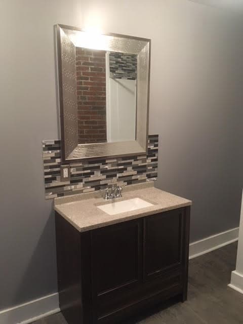 baño - 398 Douglas St Unidad 1