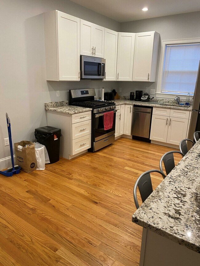 Photo - 6A Islington St