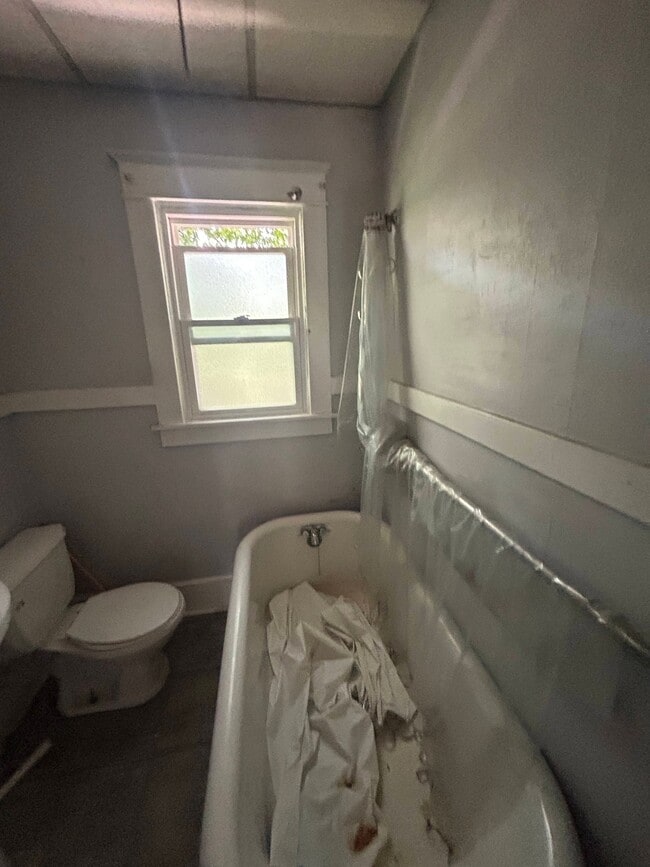 Photo - 7000 Florence Pl