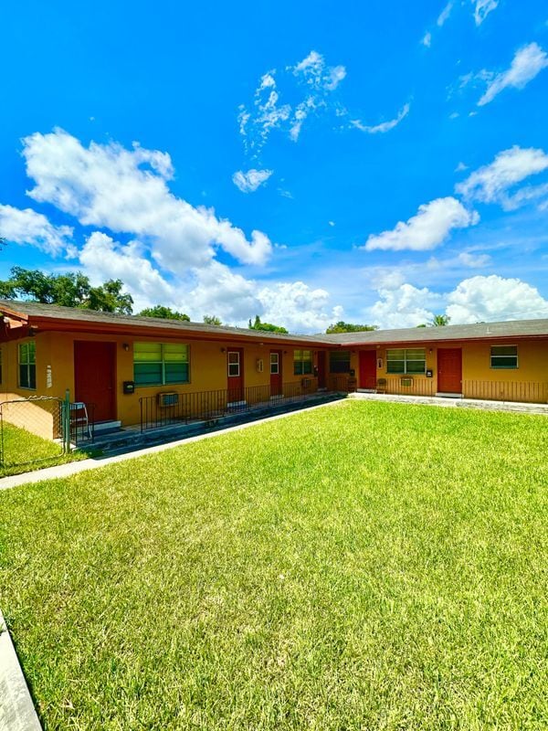 Building Photo - 15002 NE 11th Ct Rental