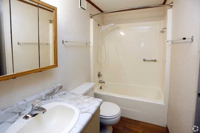 Photo - 419 Brunswick-