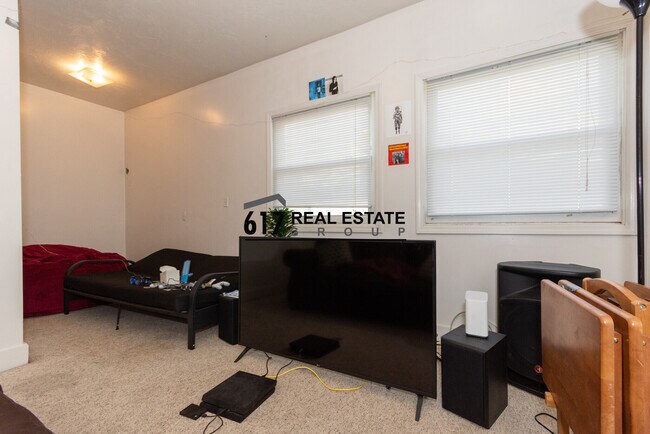 Photo - 14 Ashford St Unit 6