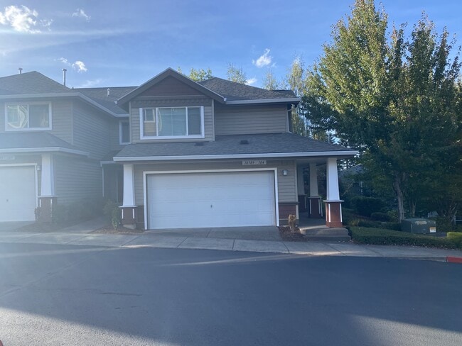 Building Photo - 10789 SW Canterbury Ln