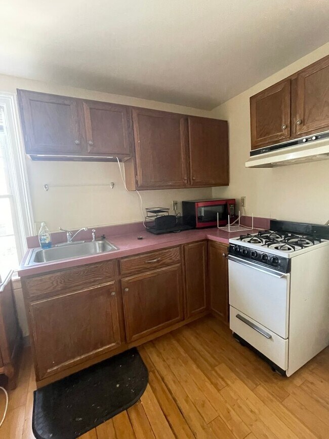 Photo - 113 Elmwood Ave Apartment Unit 113 Elmwood Ave