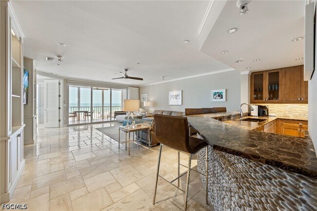 Photo - 265 Barefoot Beach Blvd Unidad 303