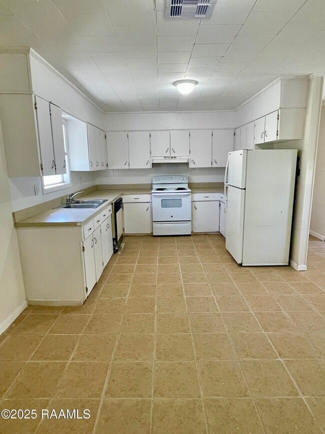 Photo - 1084 Red Barn Rd