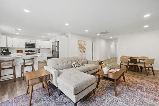 Photo - West Dayton New 4BR/3BA Home | Modern & Spacious