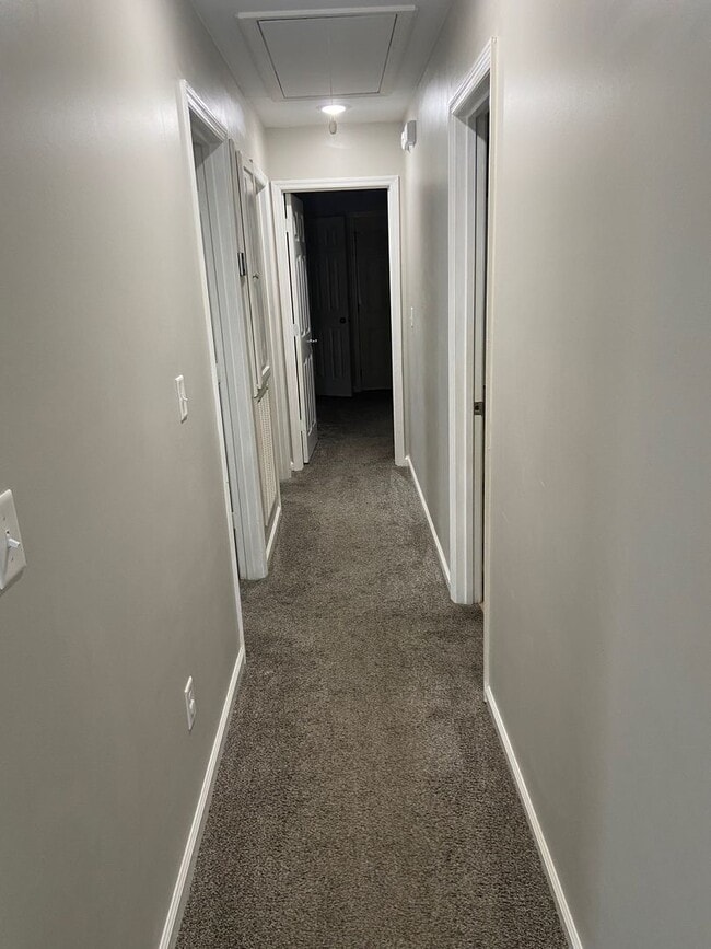 Photo - Charming 3 bedroom, 2 bath home in the heart of Dickson!!