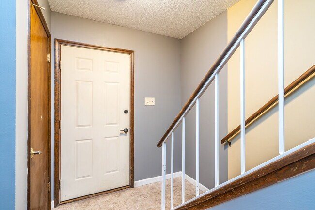 Photo - 348 Indian Hills Cir Unit 10