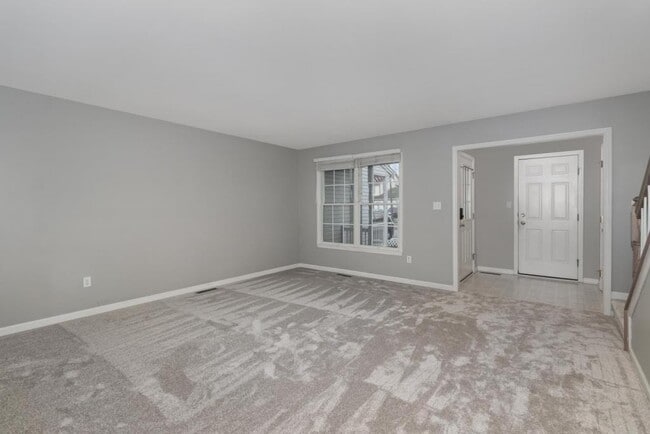 Photo - 57 Nottingham Dr