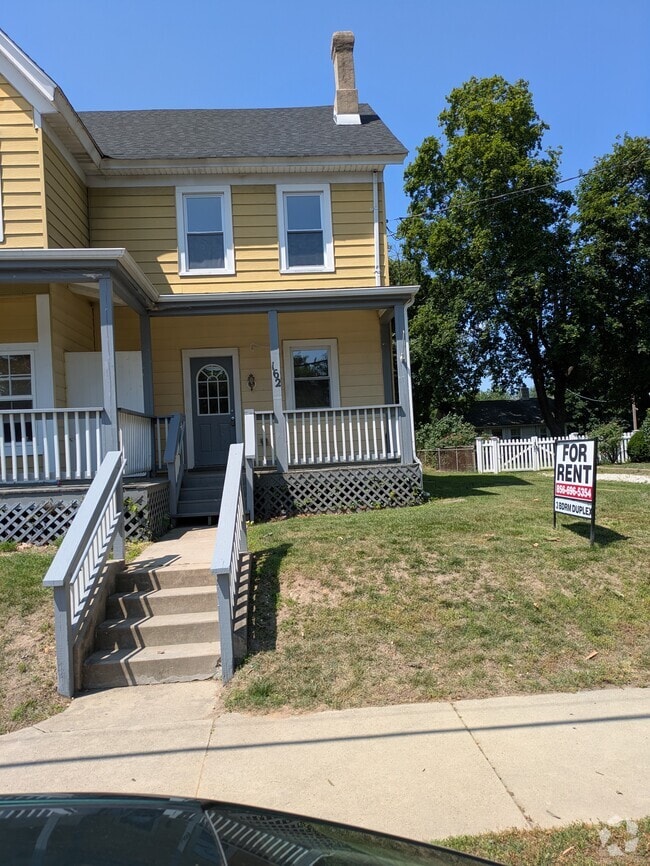 Building Photo - 162 S Main St Rental