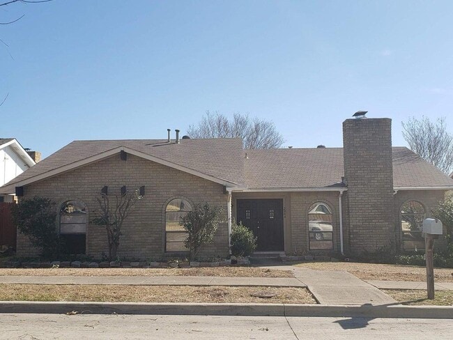 Photo - 2944 Furneaux Ln House