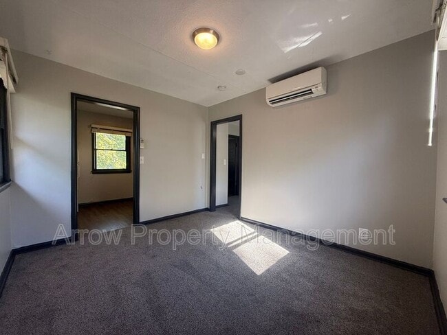 Photo - 845 S 29th St Unit 3