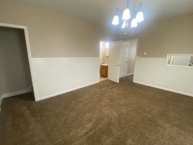 Photo - 2730 Chestnut St