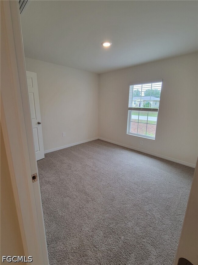 Photo - 2603 65th St W