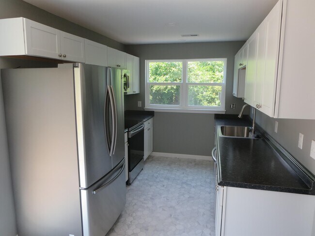 Photo - 324 2nd St