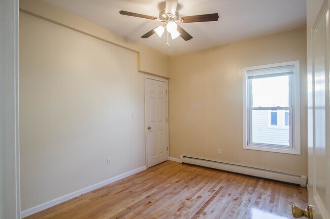 Photo - 19 Wilson St Unit 2nd Floor