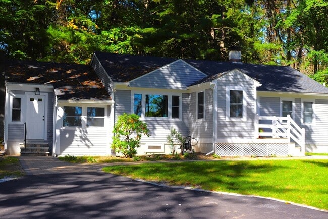 Photo - 113 Central St