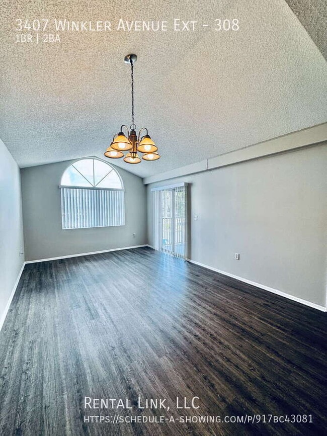 Photo - 3407 Winkler Ave Ext Unidad 308