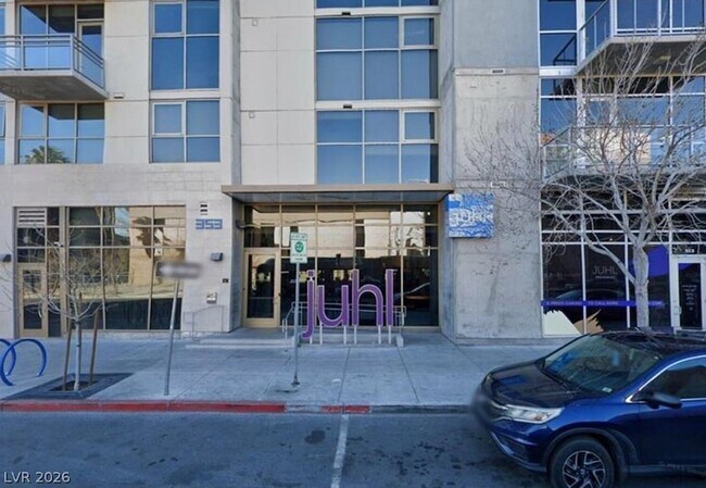 Photo - 353 E Bonneville Ave Unit 636