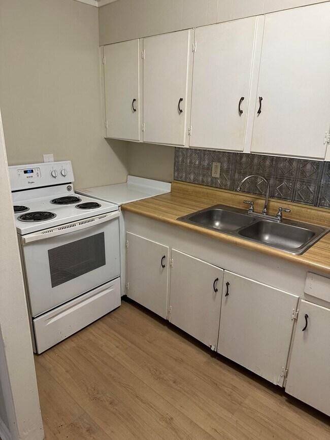 Photo - 1402 Rison Ave NE Unit 1402 Rison  A (Alpha)