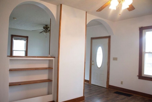 Photo - 3 br, 1 bath House - 118 wengler ave