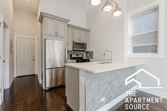 Photo - 2648 W Augusta Blvd Unit 2F