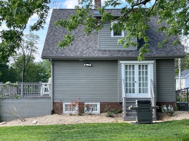 Photo - 1003 E Samuel Ave