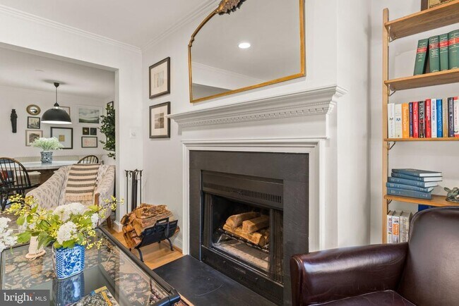 Photo - 2302 Sanford St