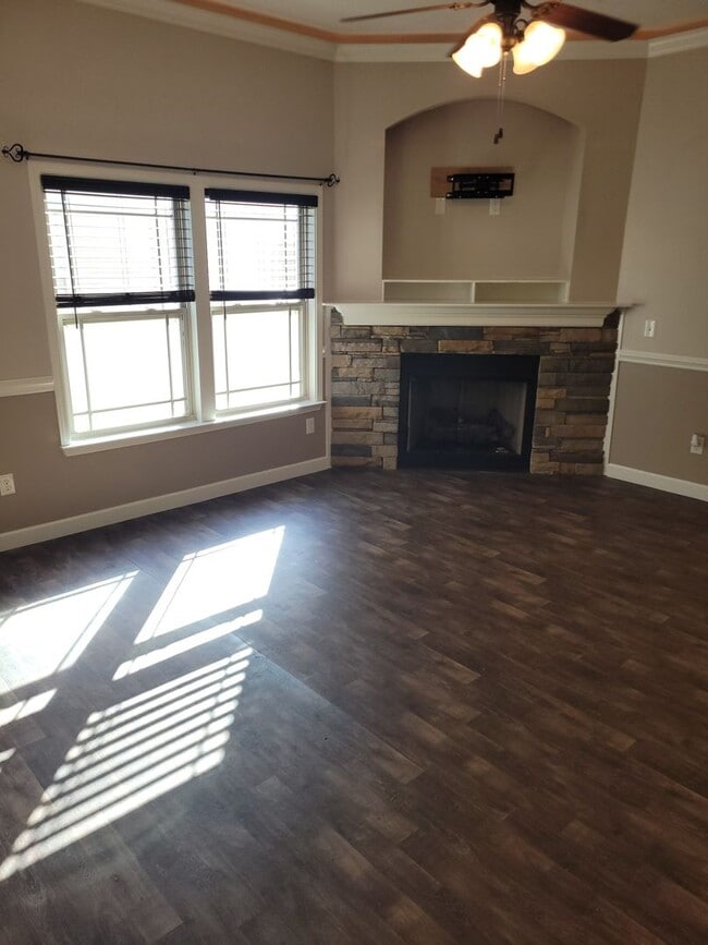 Photo - 108 Highland Spgs Lp