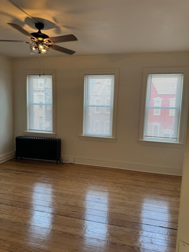 Photo - 24 N 8th St Unit Apt 2