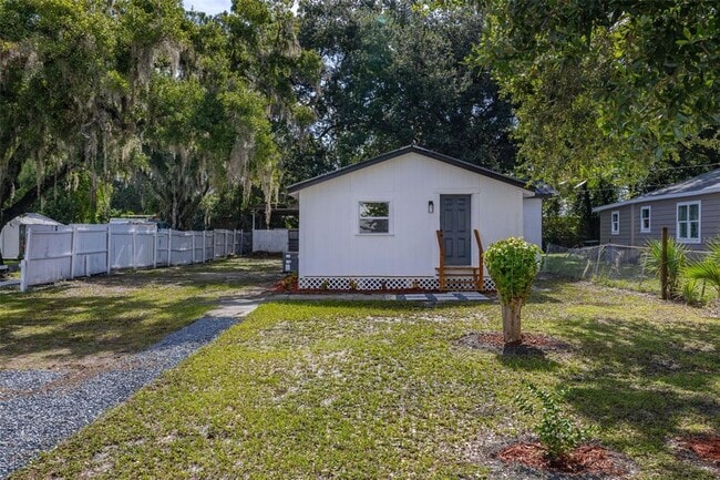 Building Photo - 145 Strain Blvd Rental