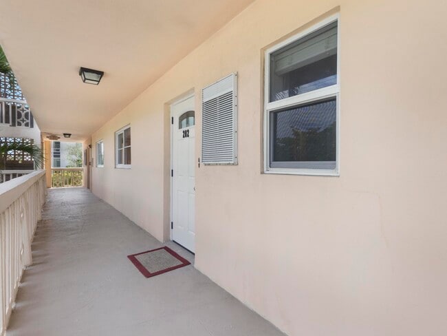 Photo - 750 NE Spanish River Blvd Unidad 2020